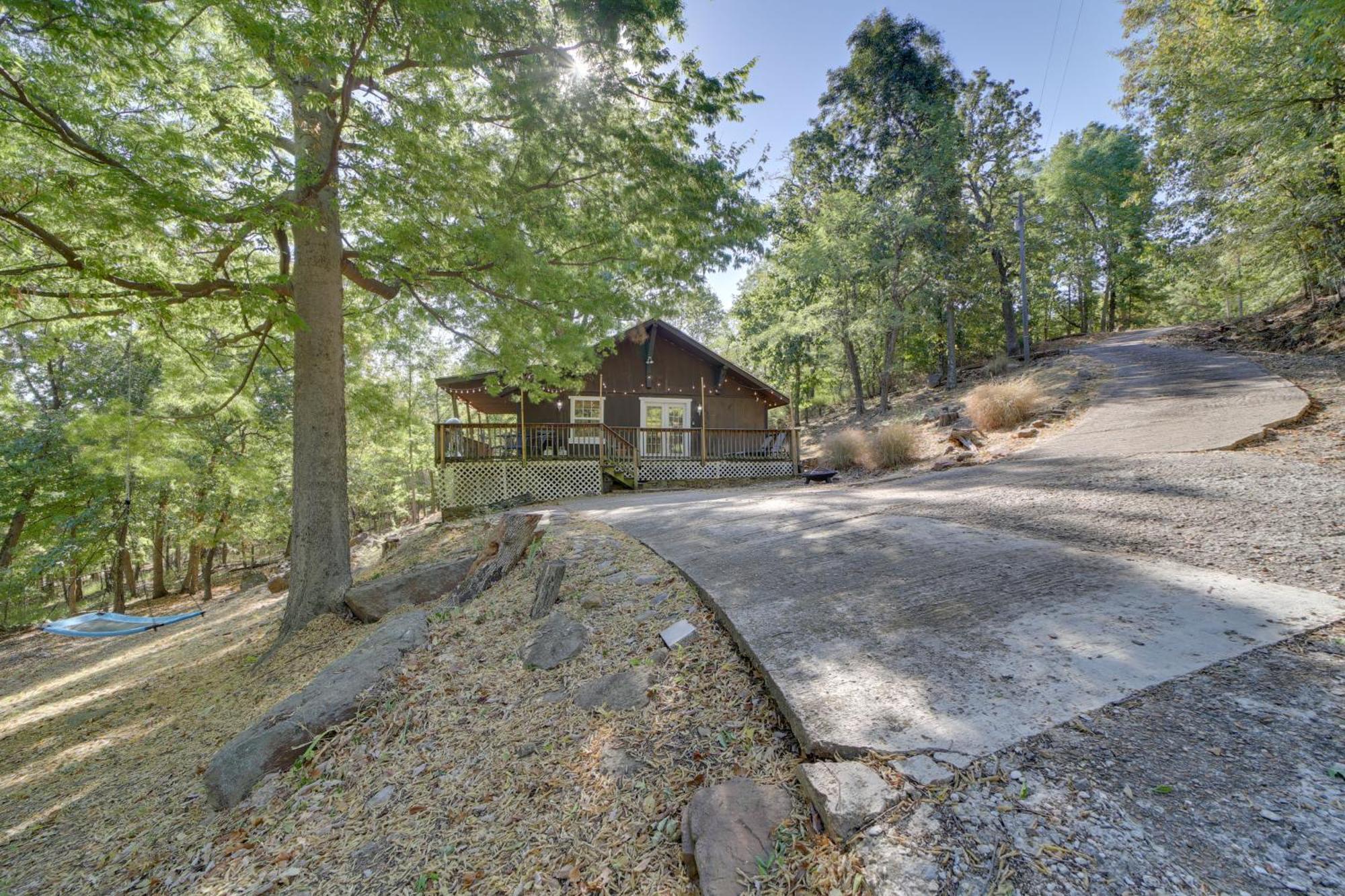Secluded Vian Retreat Close To Tenkiller Lake Екстер'єр фото